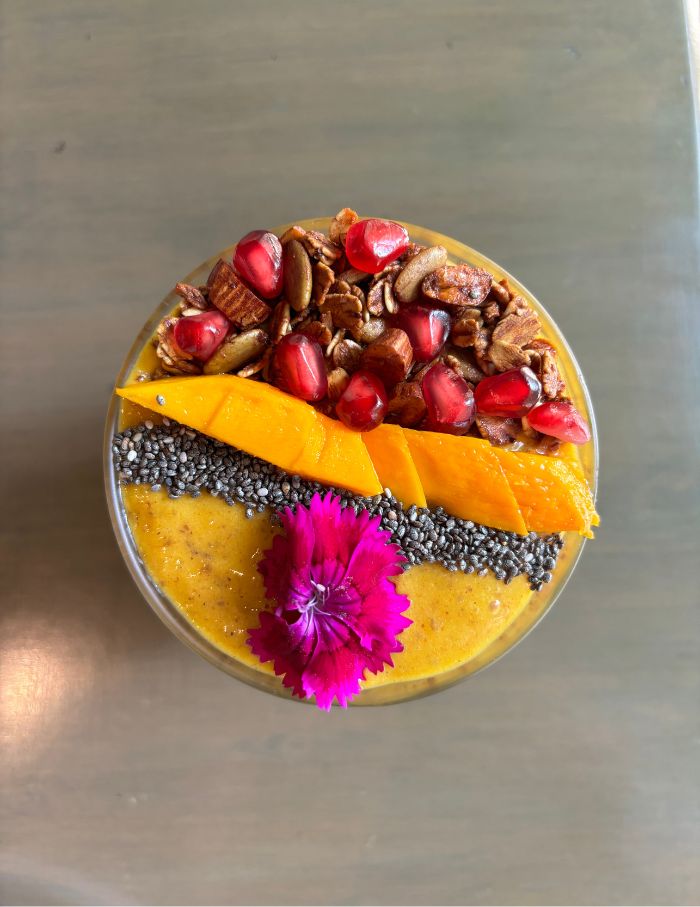 mango smoothie
